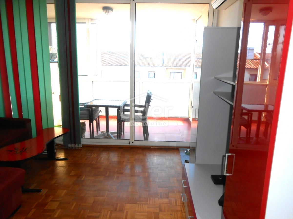 RIJEKA (HOSTI) Appartamento di 74 m2 con ampia loggia