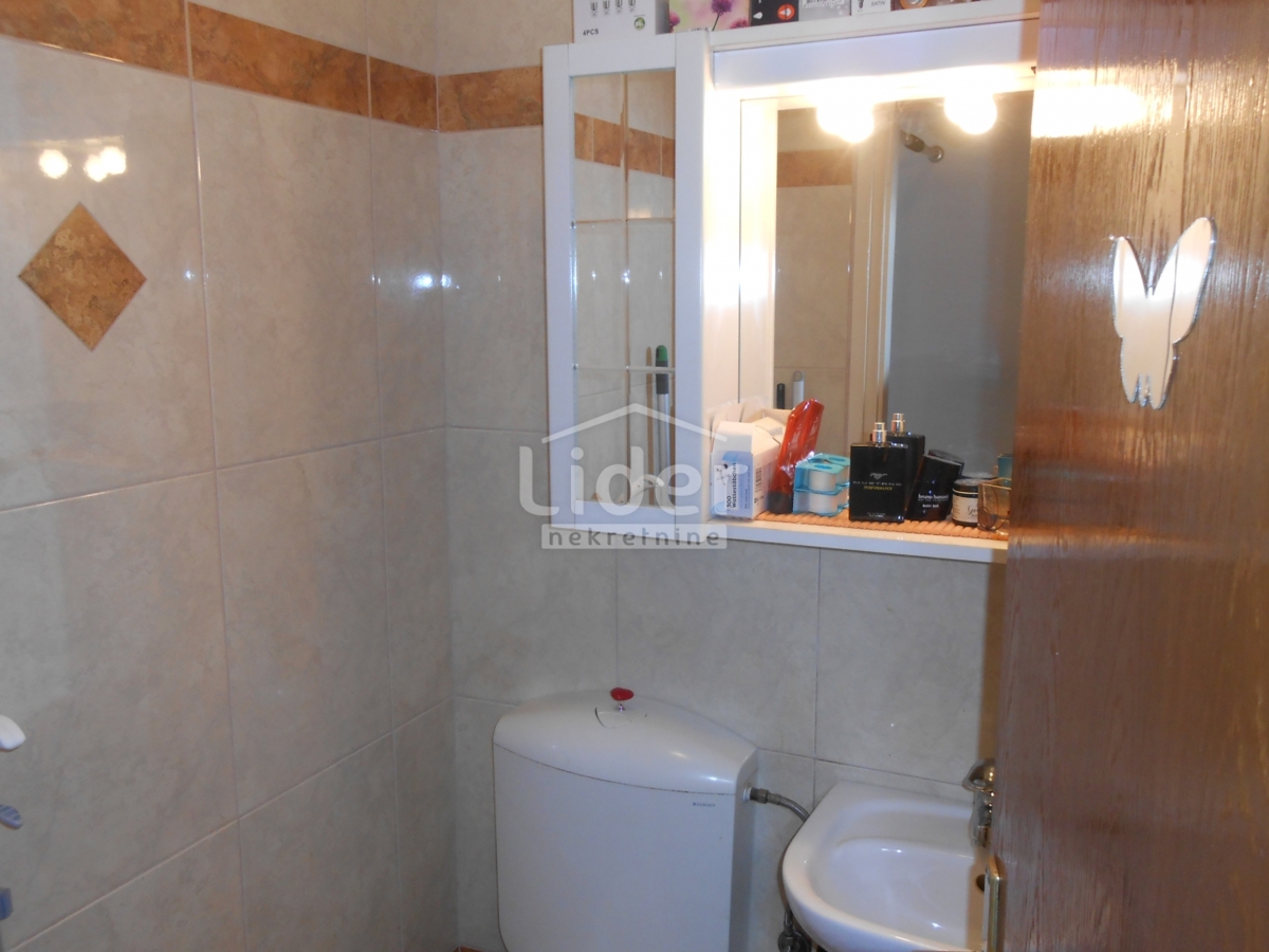 RIJEKA (HOSTI) Appartamento di 74 m2 con ampia loggia