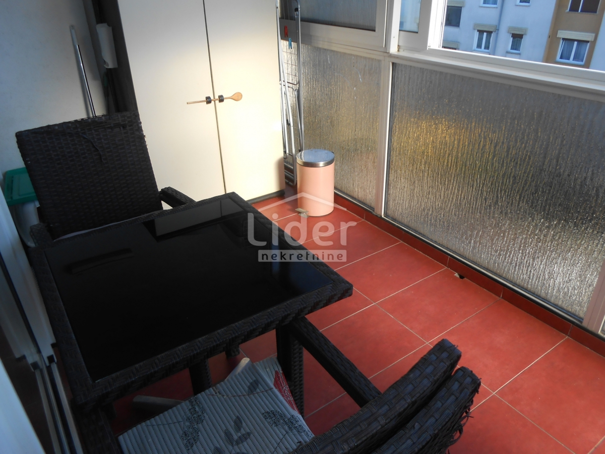 RIJEKA (HOSTI) Appartamento di 74 m2 con ampia loggia
