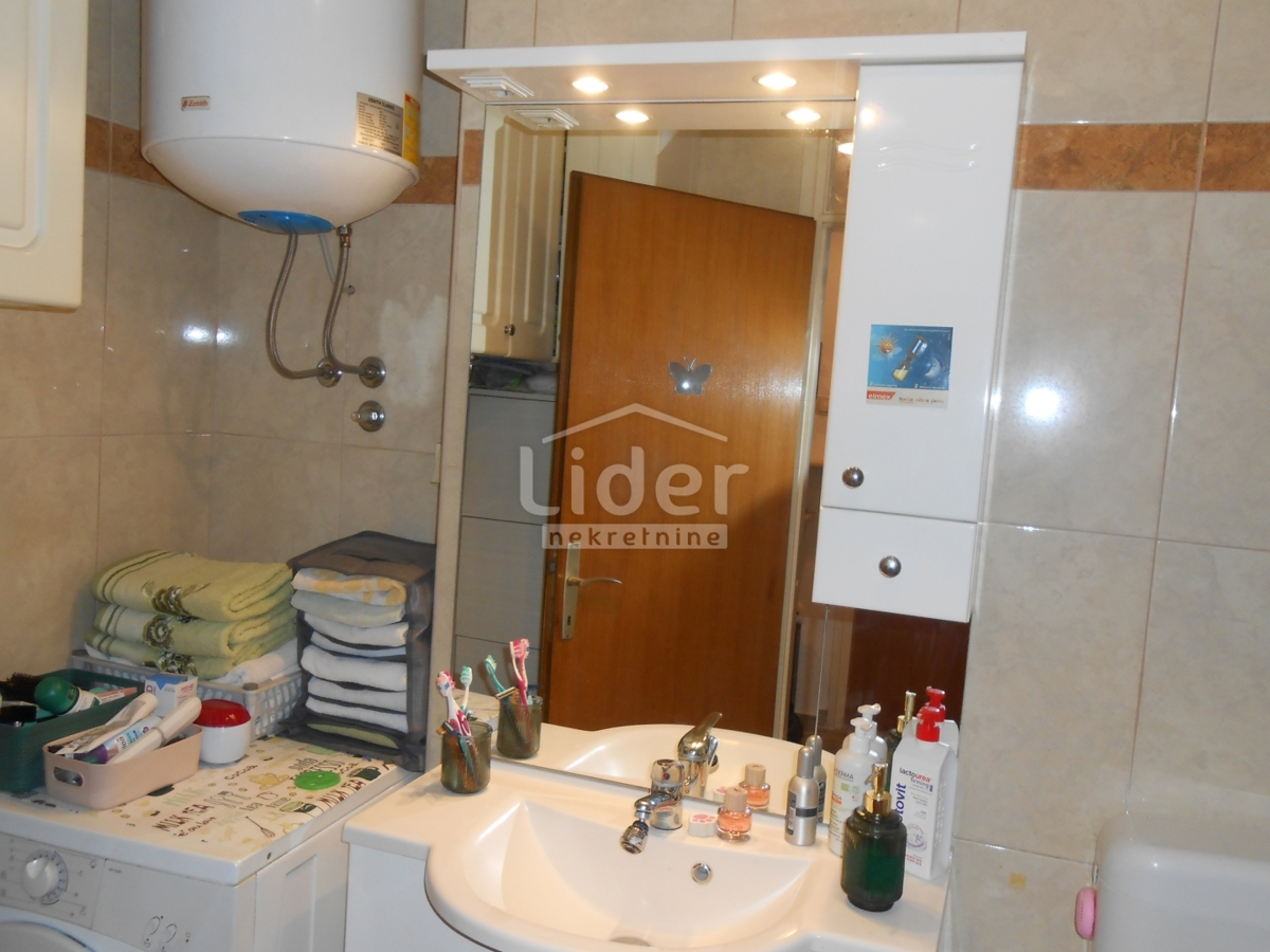 RIJEKA (HOSTI) Appartamento di 74 m2 con ampia loggia
