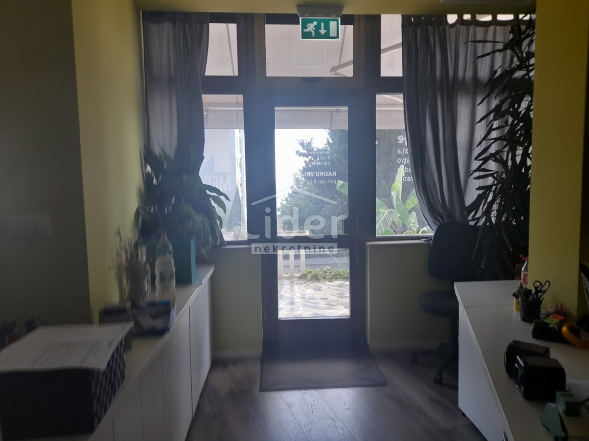Commerciale Krnjevo, Rijeka, 48m2