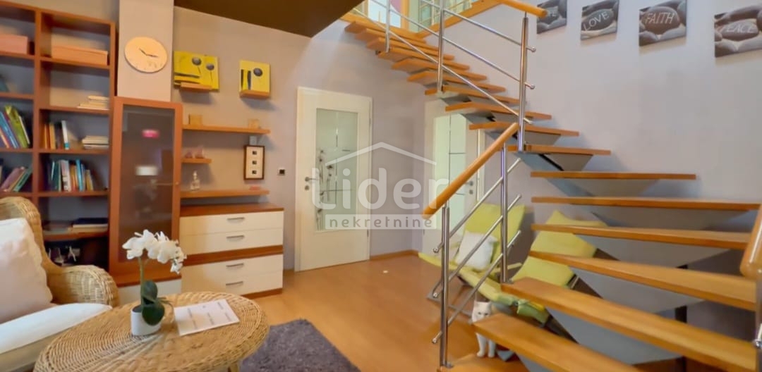 Casa Ravna Gora, 345m2