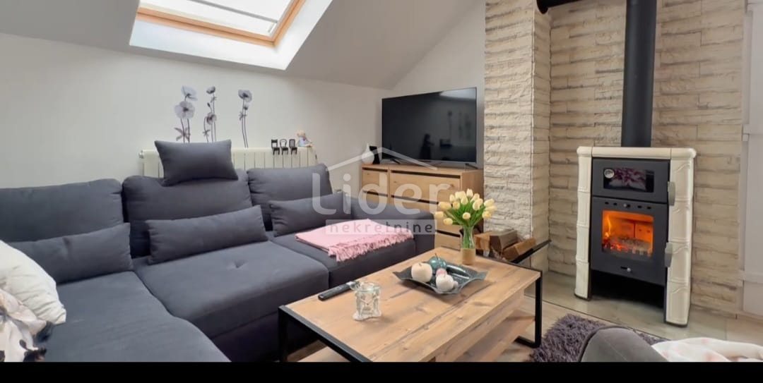 Casa Ravna Gora, 345m2