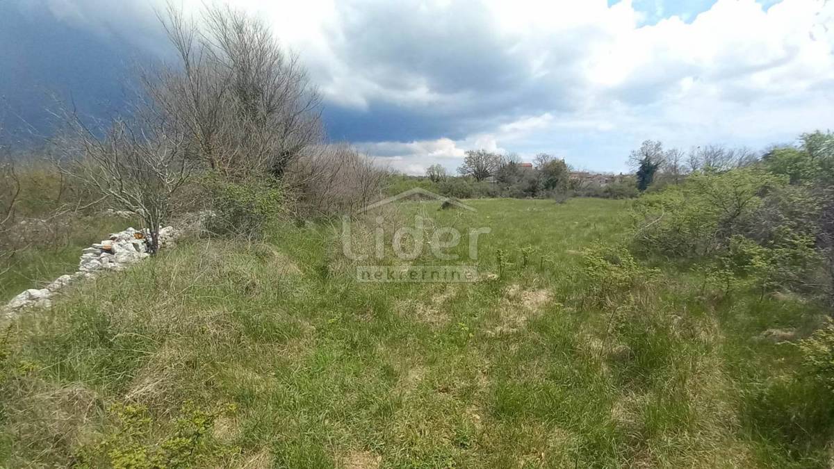 Terreno Čabrunići, Svetvinčenat, 400m2