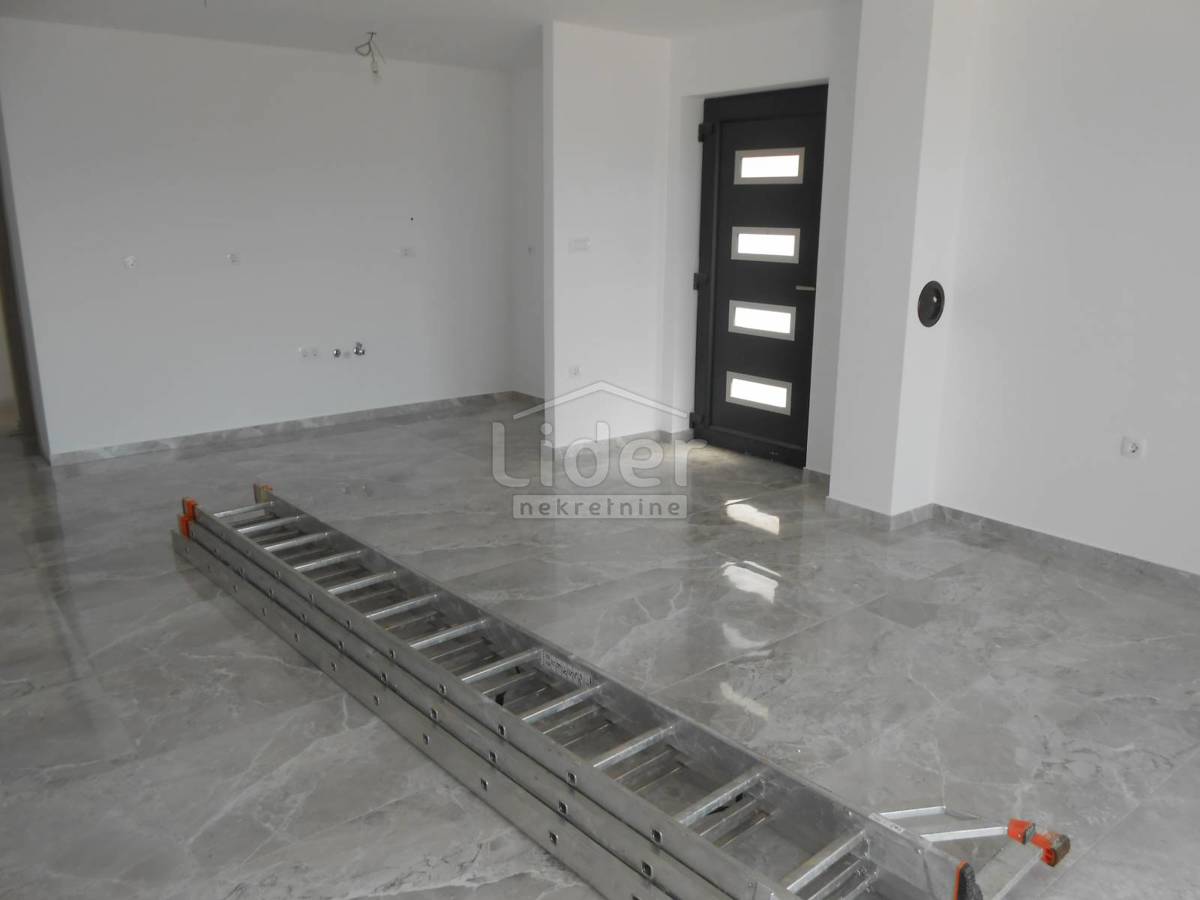 DRAMALJ Nuova costruzione, vista mare + giardino