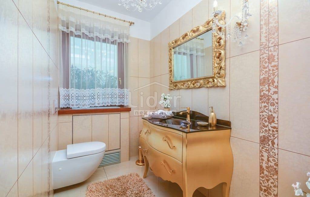 Casa Nova Vas, Poreč, 850m2