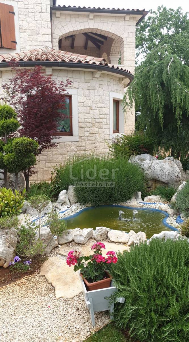 Casa Nova Vas, Poreč, 850m2