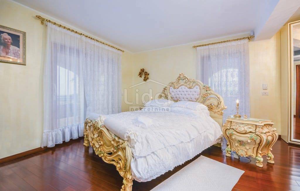 Casa Nova Vas, Poreč, 850m2