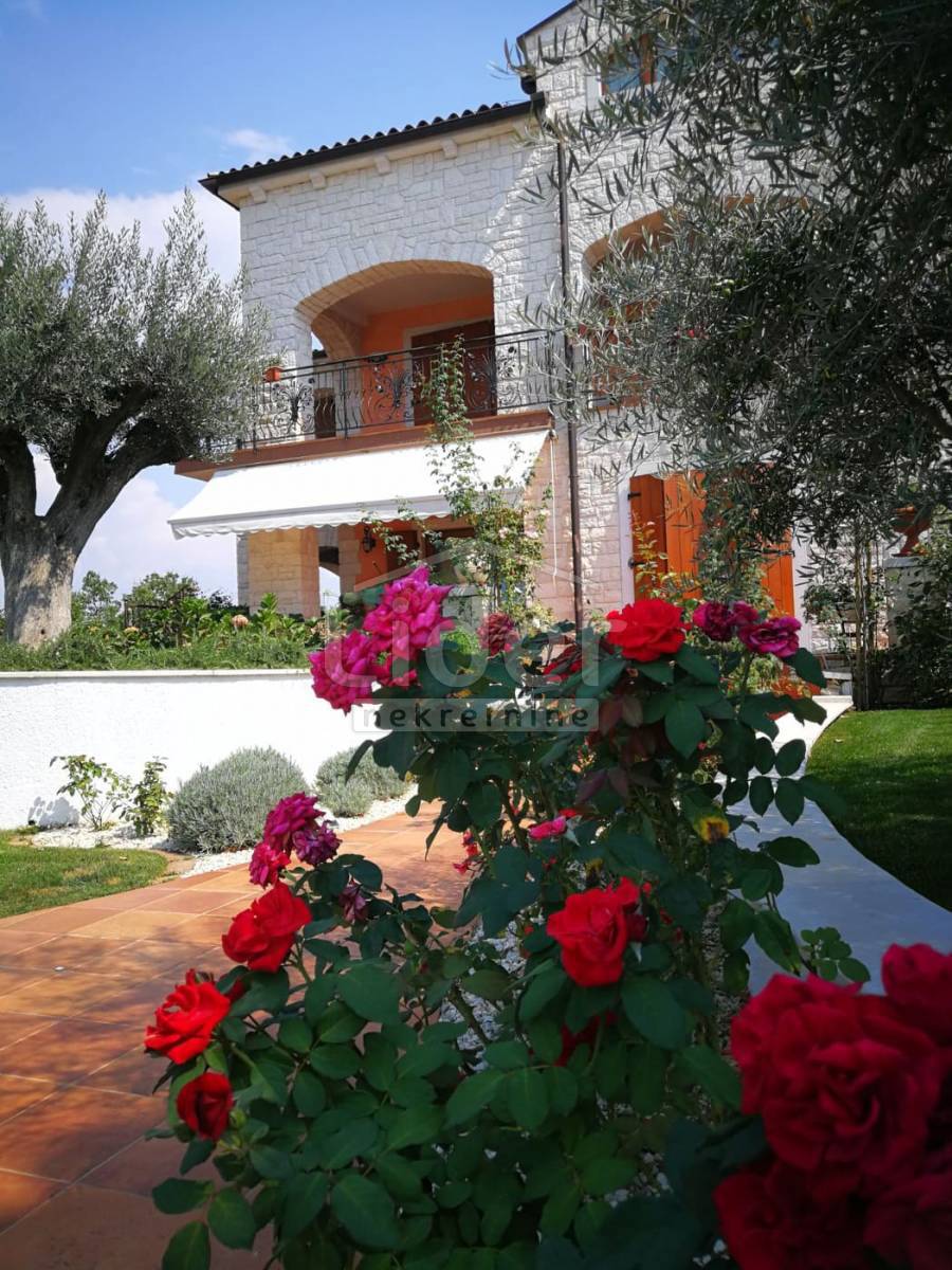 Casa Nova Vas, Poreč, 850m2