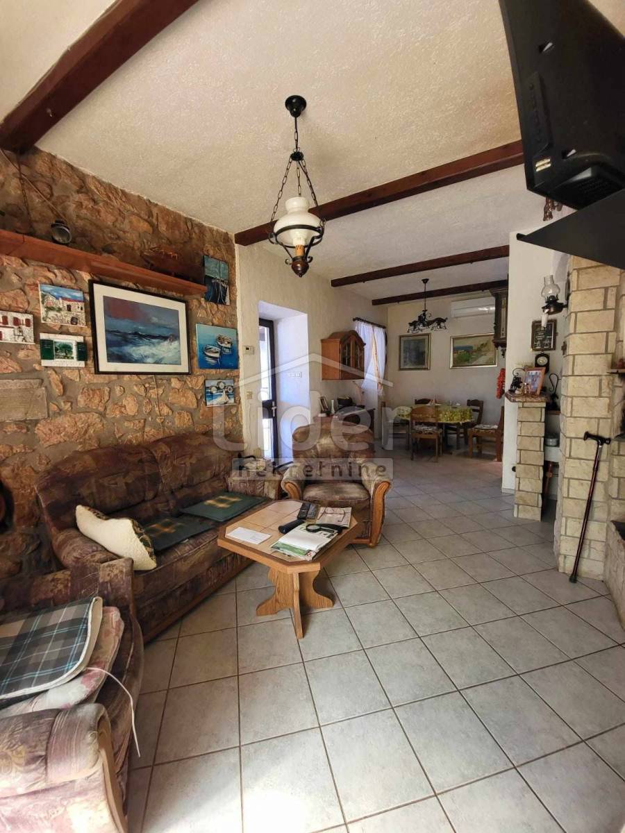 Casa Kras, Dobrinj, 85m2