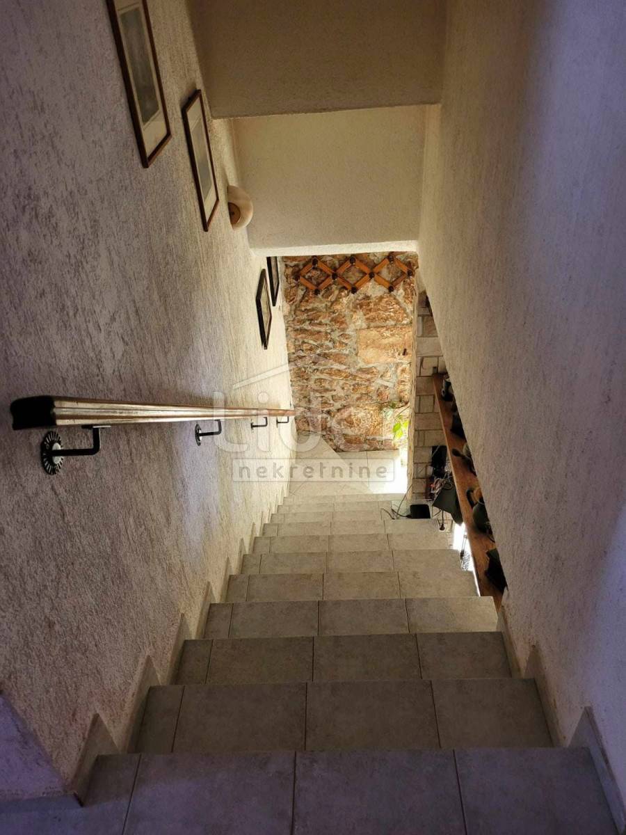 Casa Kras, Dobrinj, 85m2