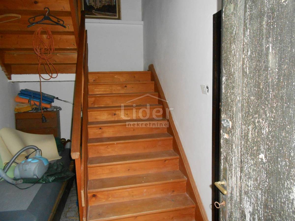 BRIBIR Casa tipica in pietra di 150 m2