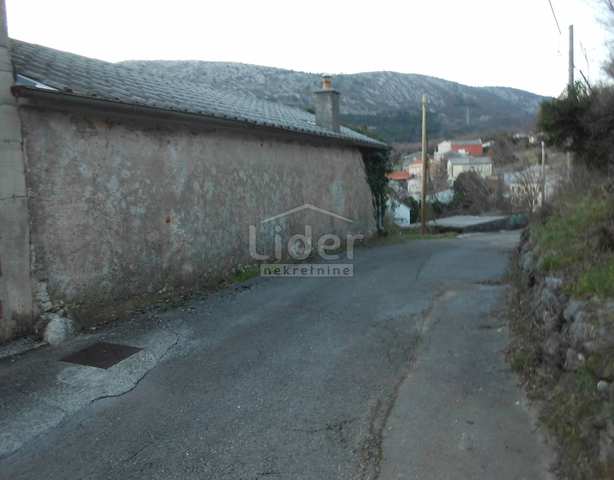 BRIBIR Casa tipica in pietra di 150 m2