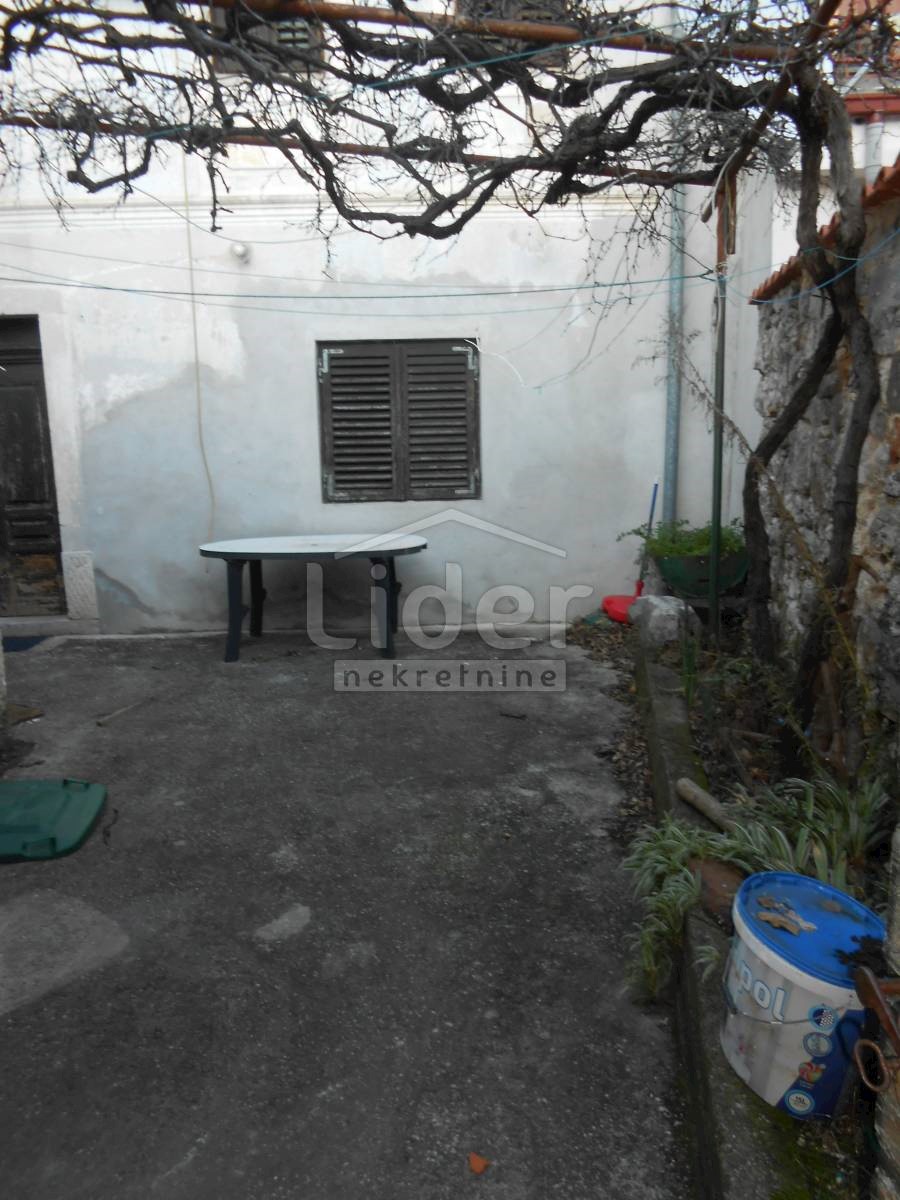 BRIBIR Casa tipica in pietra di 150 m2