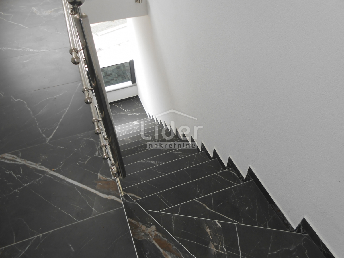 ČIŽIĆI (VEGLIA) Nuovo appartamento, vista mare