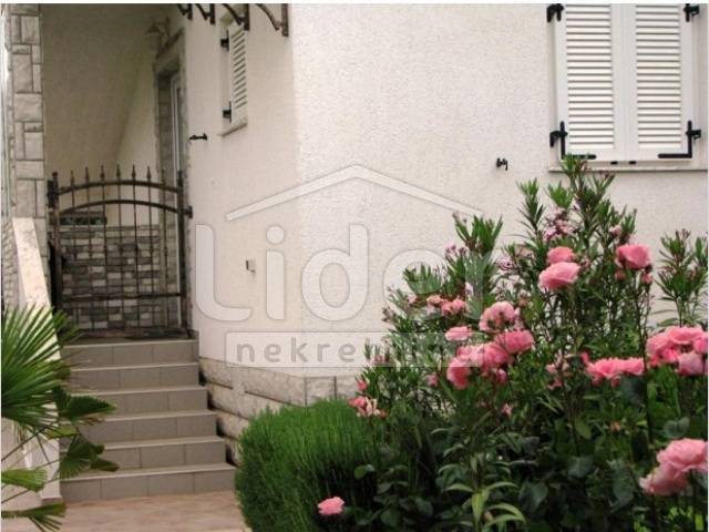 Casa Pinezići, Krk, 100m2