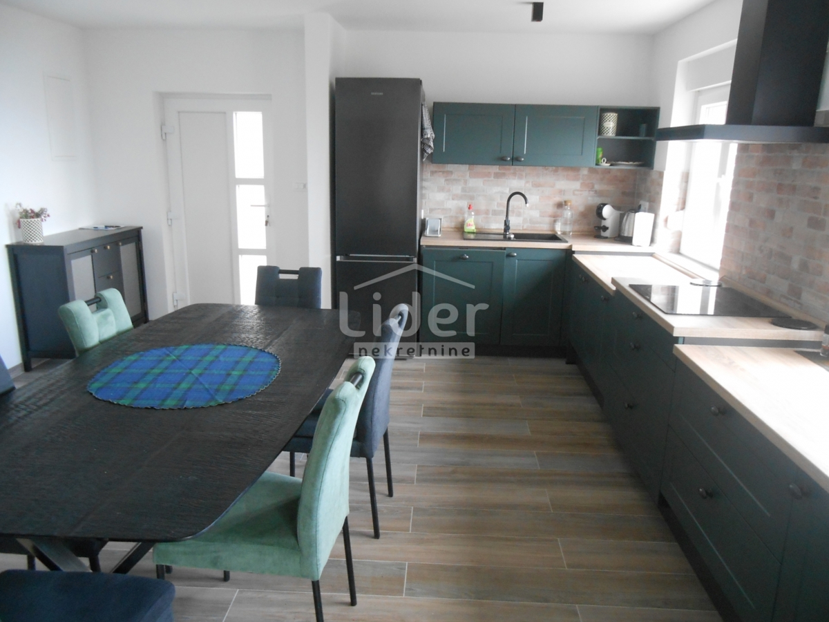 LUKOVO (ENTROTERRA) Ottima casa, ampio giardino