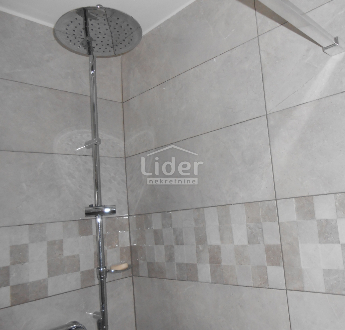 LUKOVO (ENTROTERRA) Ottima casa, ampio giardino