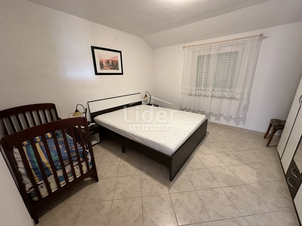 Casa con 2 appartamenti a 250 metri dal mare