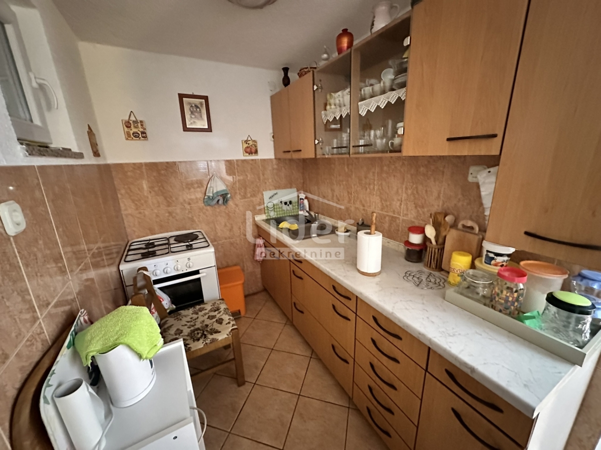 Casa con 2 appartamenti a 250 metri dal mare