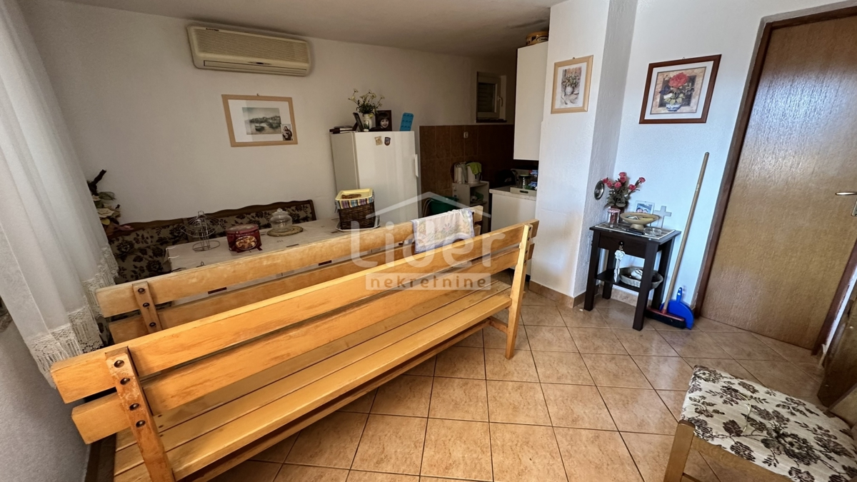 Casa con 2 appartamenti a 250 metri dal mare