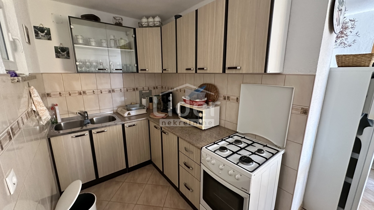 Casa con 2 appartamenti a 250 metri dal mare