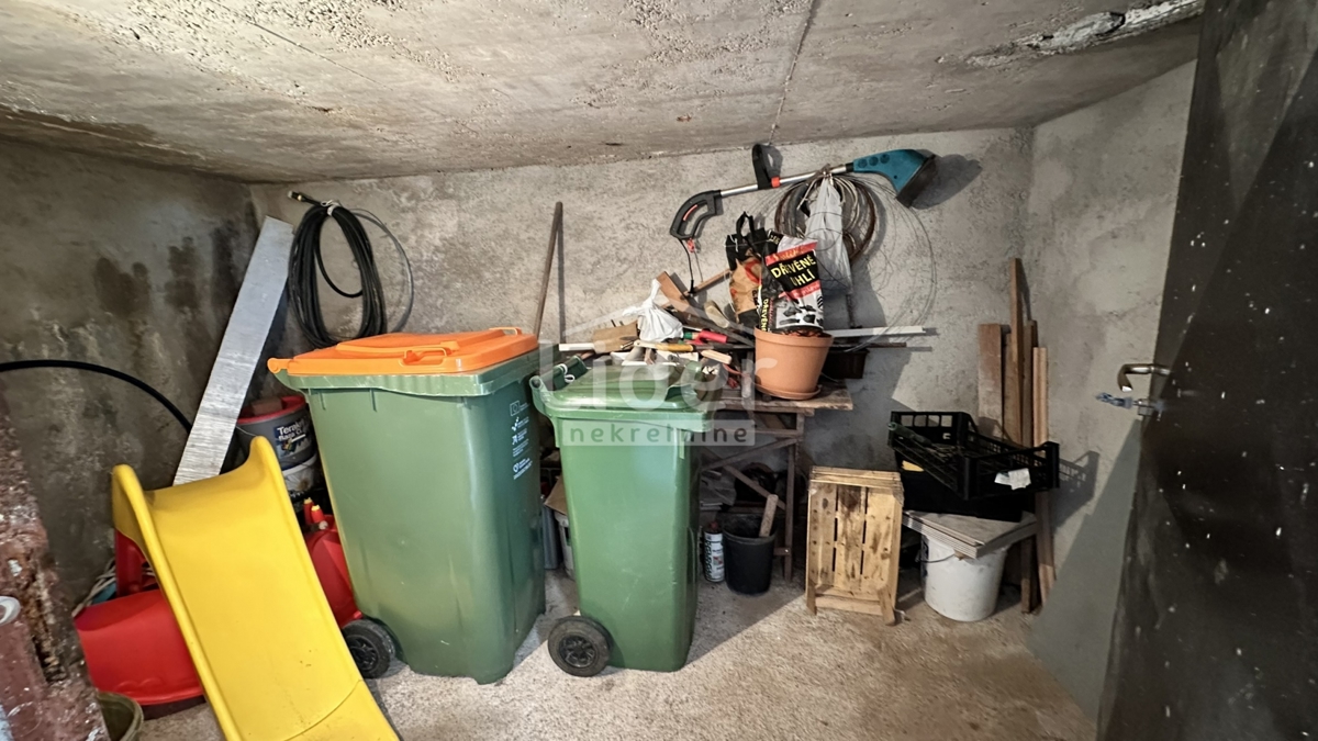 Casa con 2 appartamenti a 250 metri dal mare