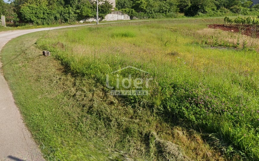 Terreno Peresiji, Svetvinčenat, 550m2