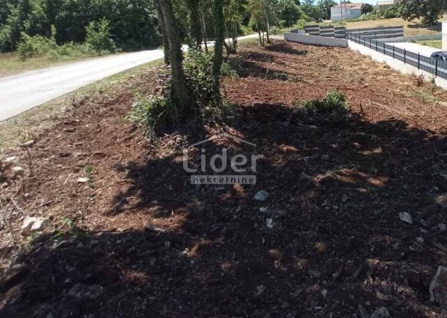 Terreno Juršići, Svetvinčenat, 700m2