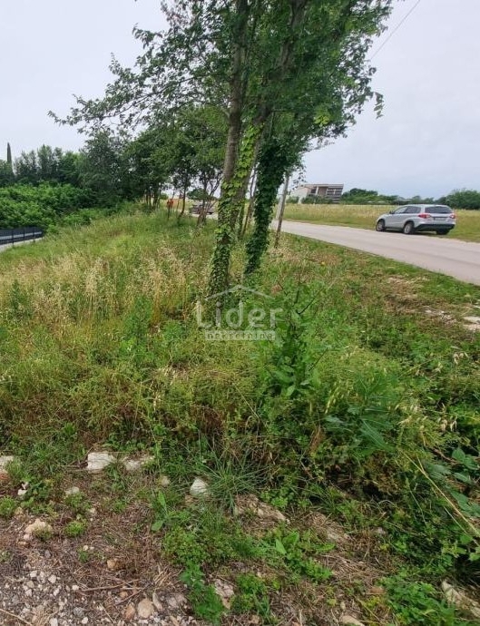 Terreno Juršići, Svetvinčenat, 700m2