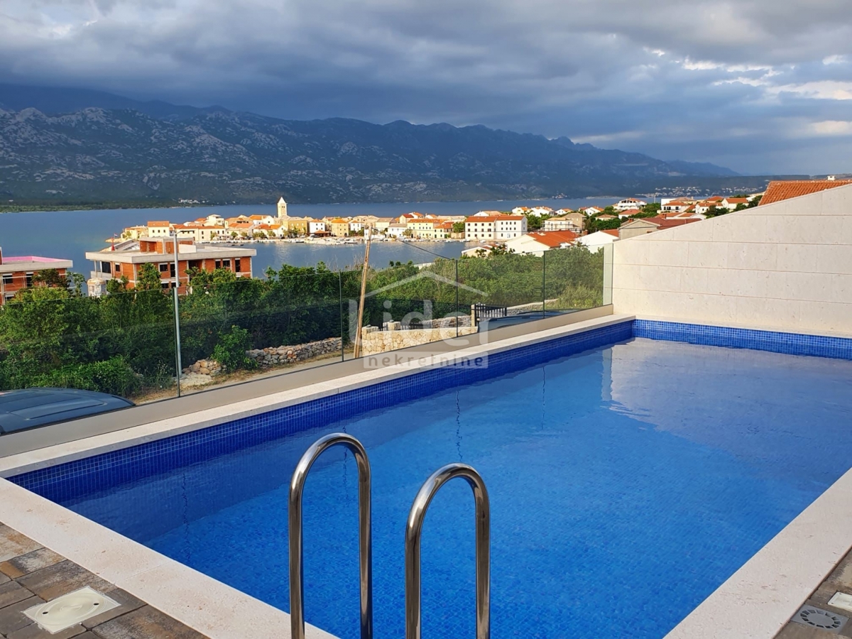 Appartamento di lusso con piscina a soli 100 m dal mare