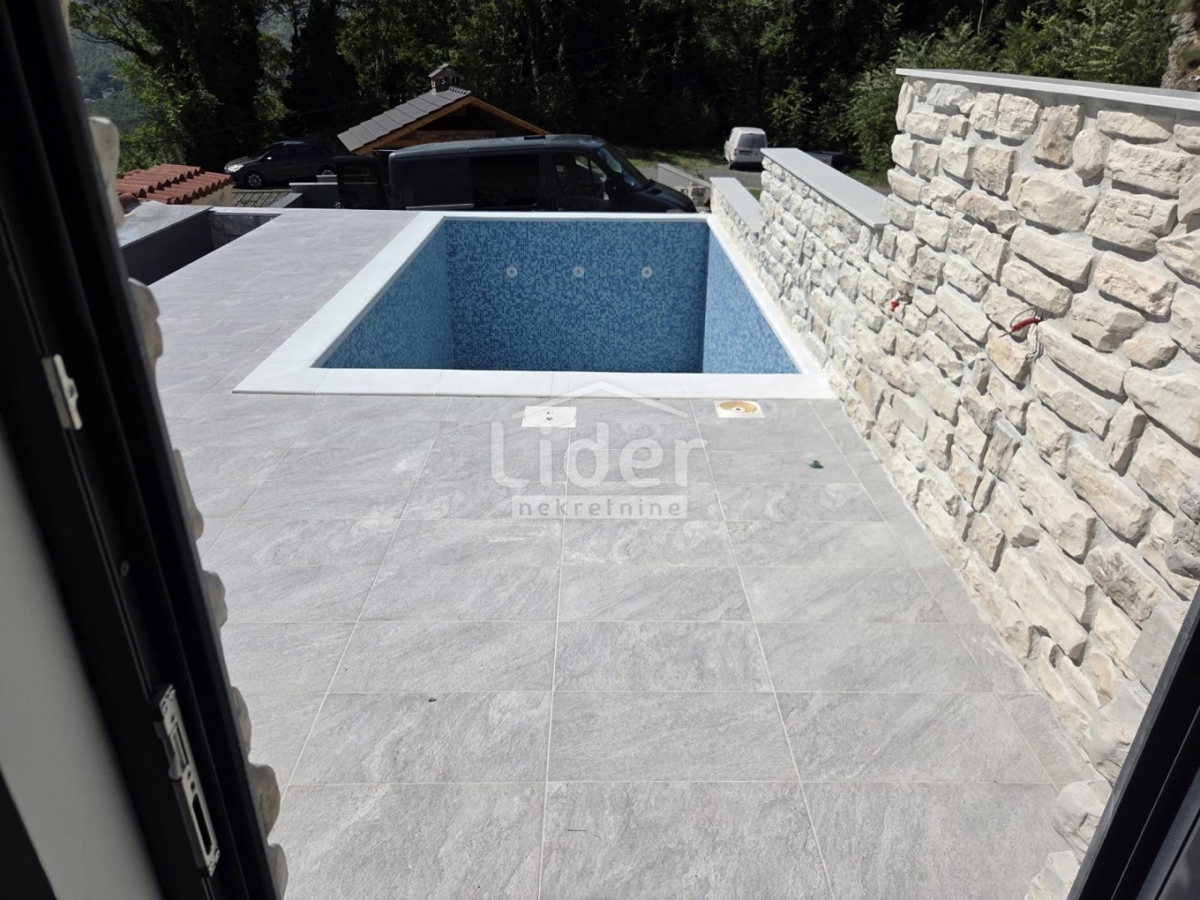 BRIBIR Casa ristrutturata con ampio giardino e piscina