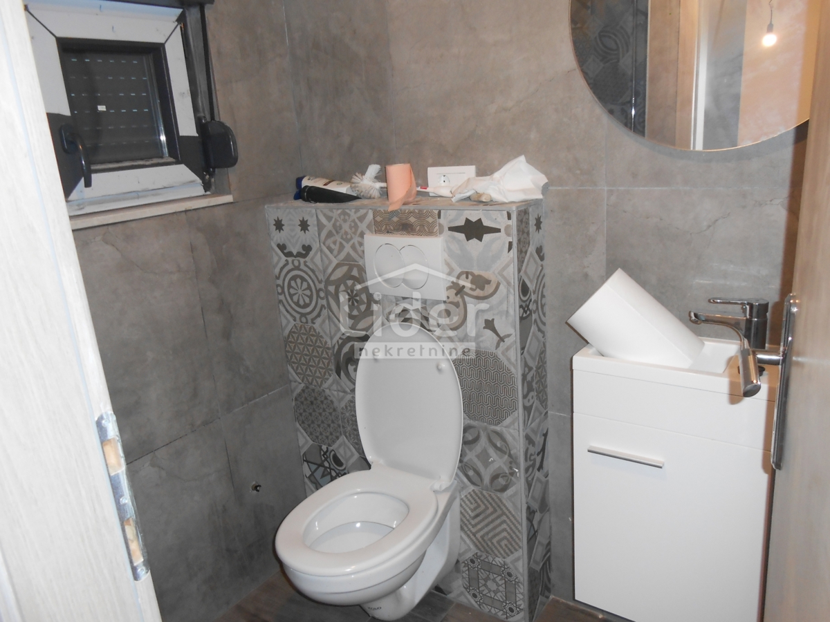 BRIBIR Casa ristrutturata con ampio giardino e piscina