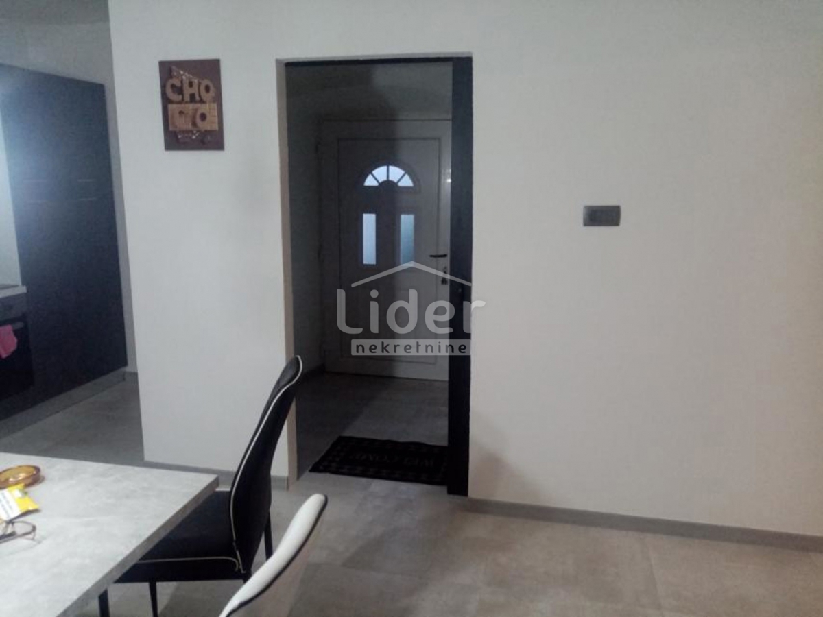 Appartamento Orehovica, Rijeka, 74m2