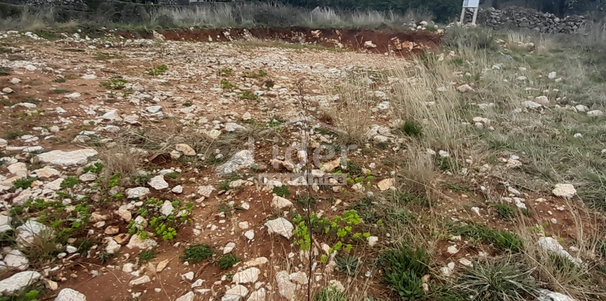 Terreno Risika, Vrbnik, 931m2