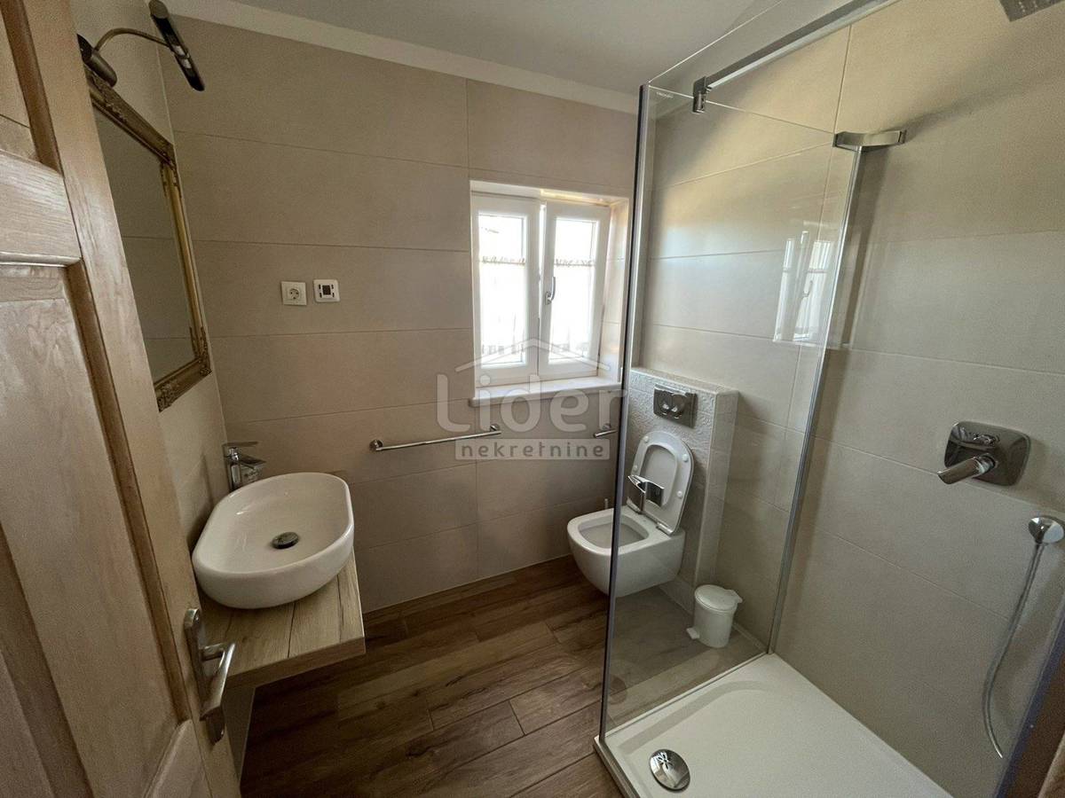 Casa Sveti Lovreč, 350m2