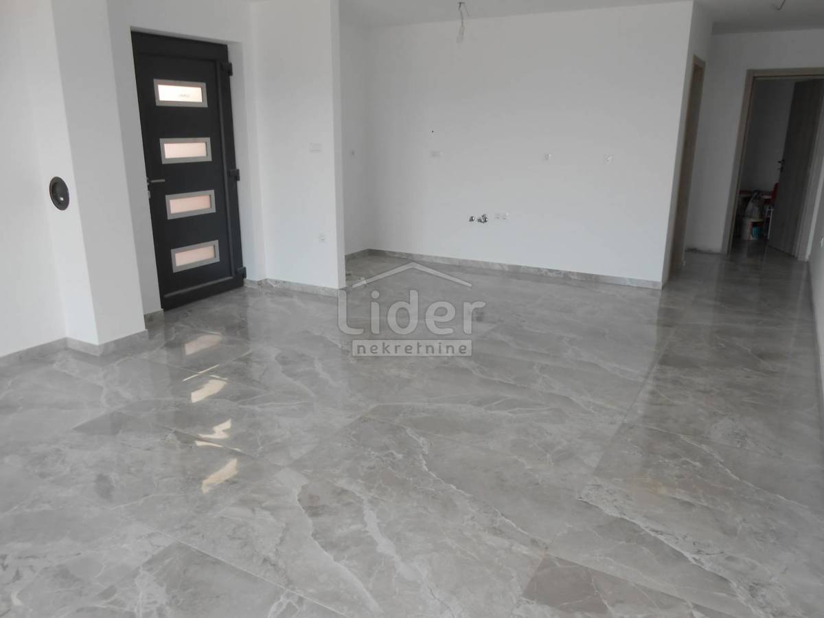 DRAMALJ Nuova costruzione, vista mare + giardino