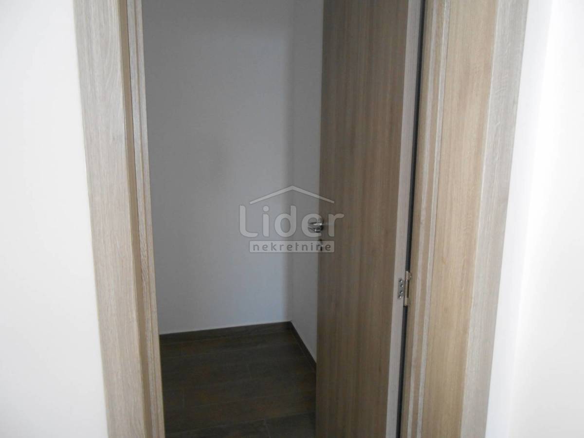 DRAMALJ Nuova costruzione, vista mare + giardino