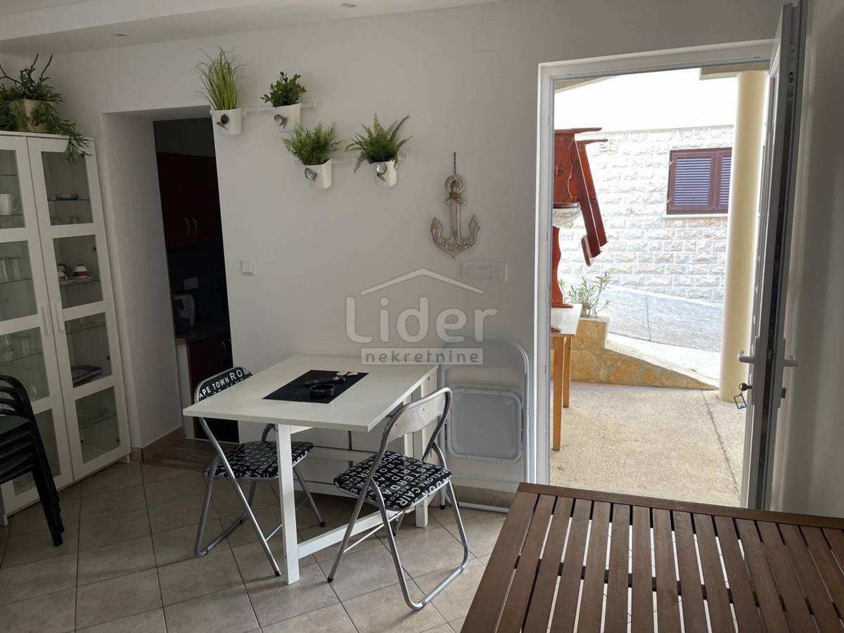 Casa Kruševo, Obrovac, 180m2