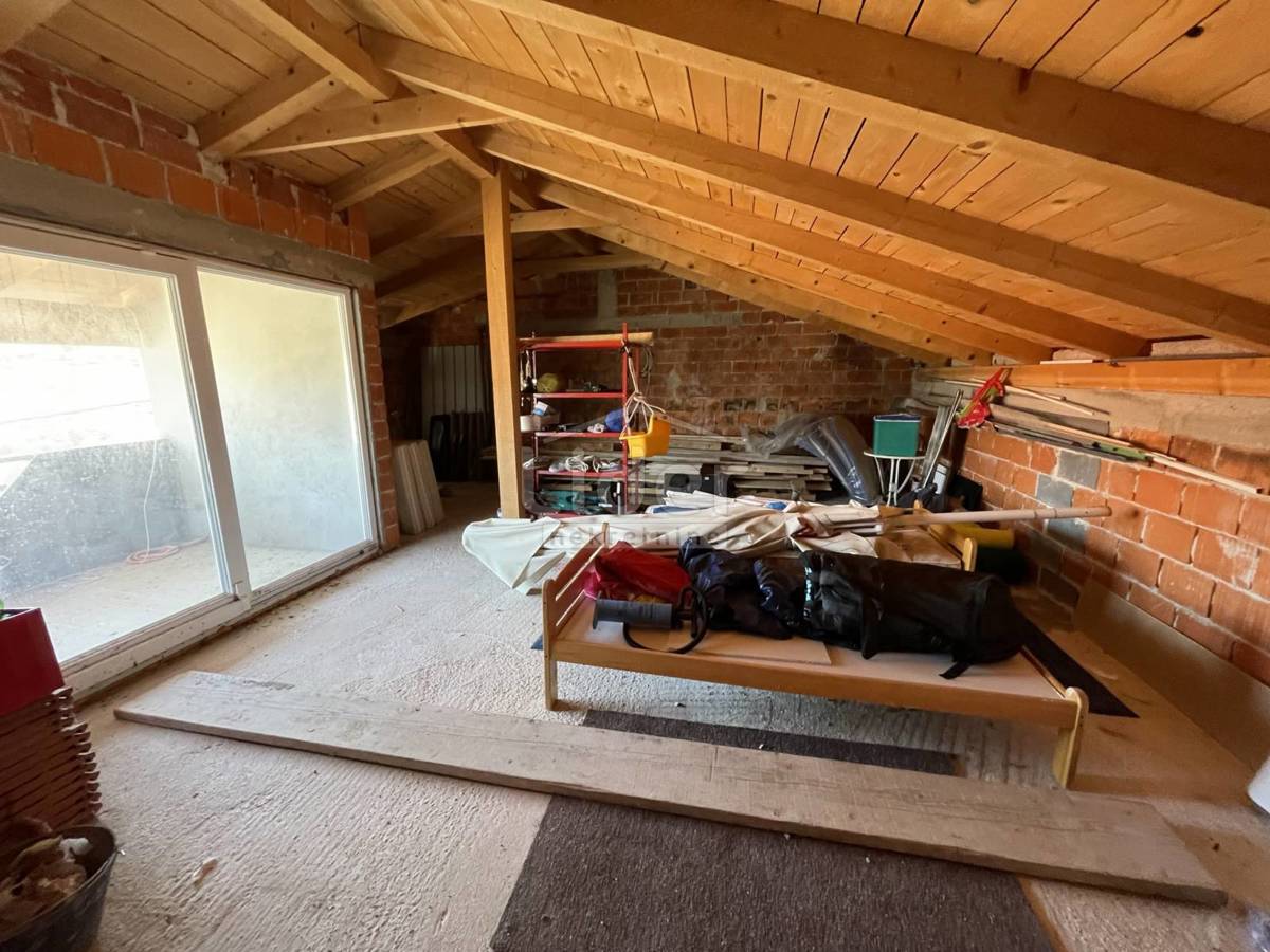 Casa Kruševo, Obrovac, 180m2