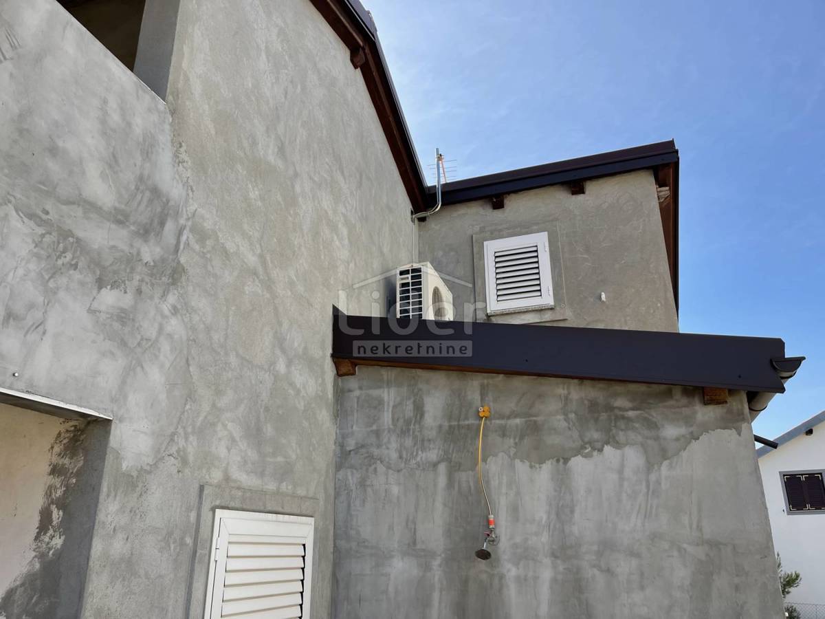 Casa Kruševo, Obrovac, 180m2