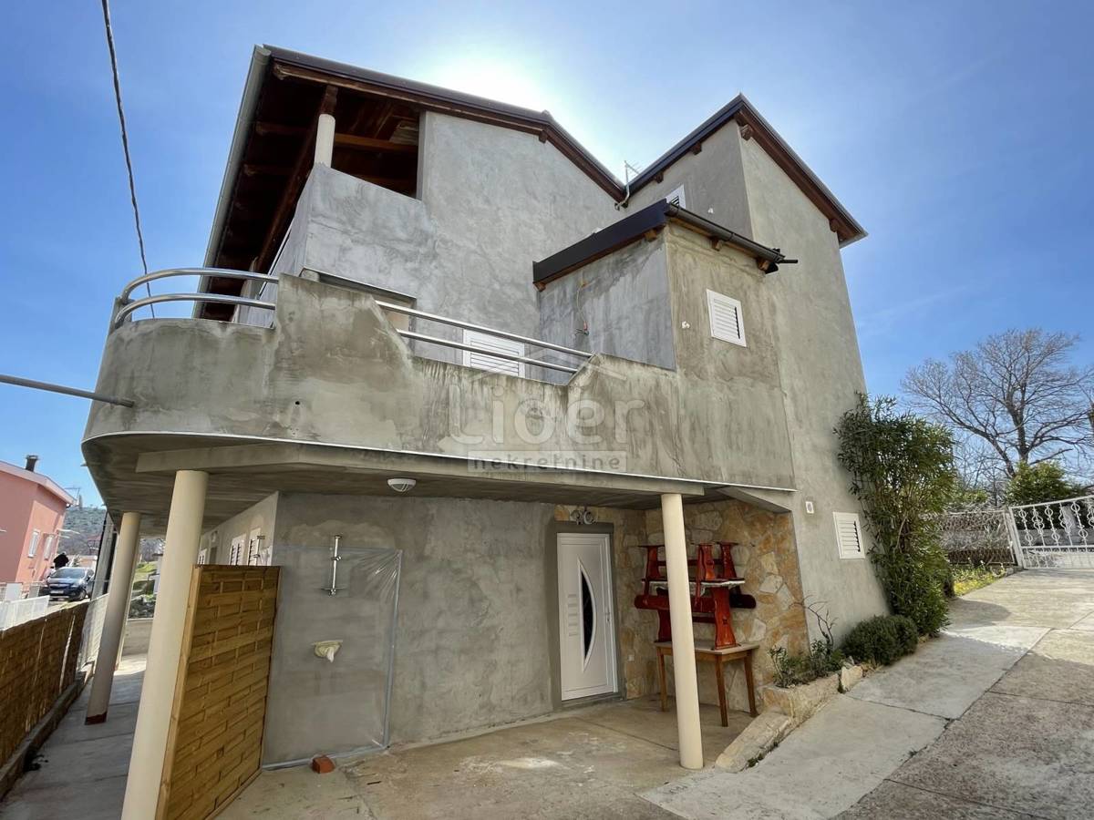 Casa Kruševo, Obrovac, 180m2