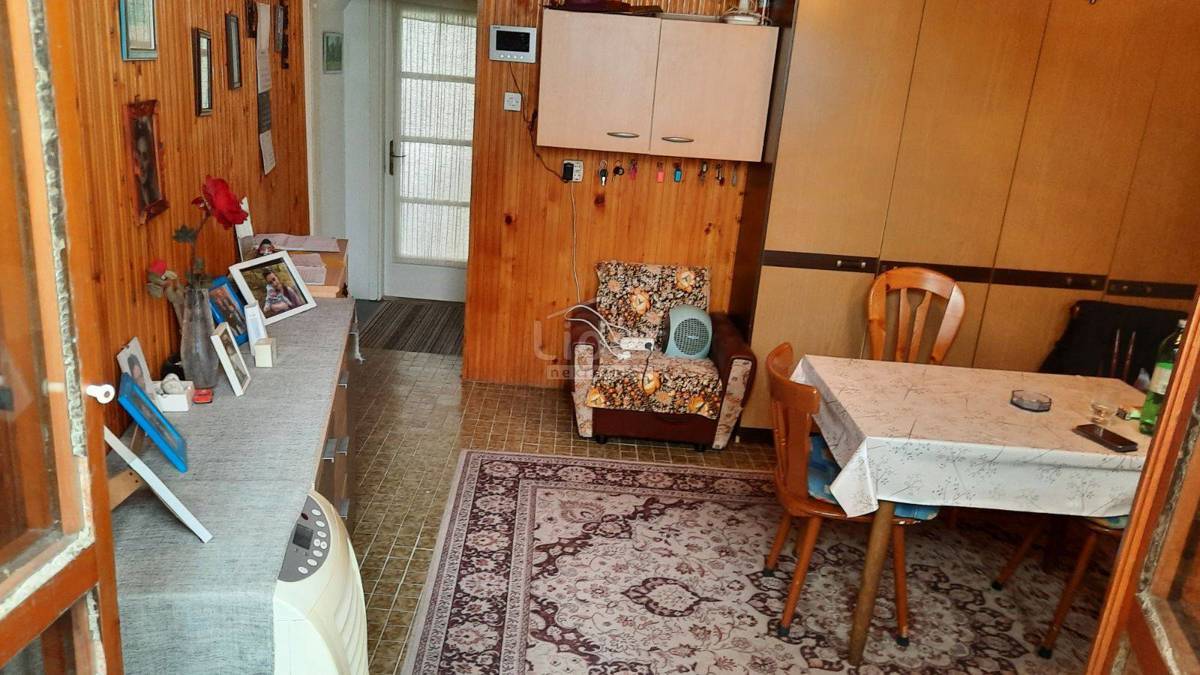 Casa CRIKVENICA, 2 appartamenti, garage, 200m2