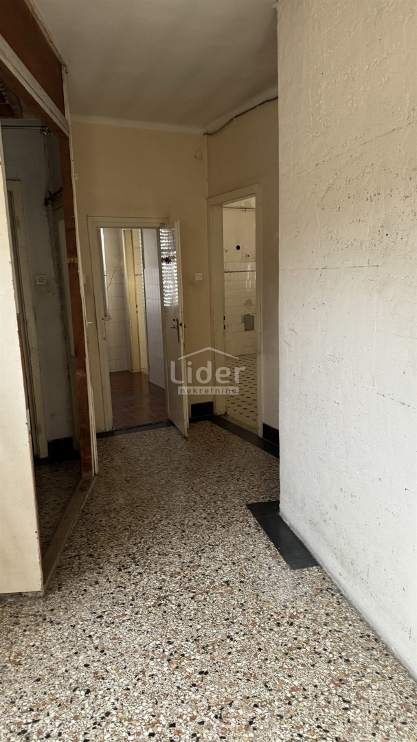 Appartamento Centar, Rijeka, 93m2