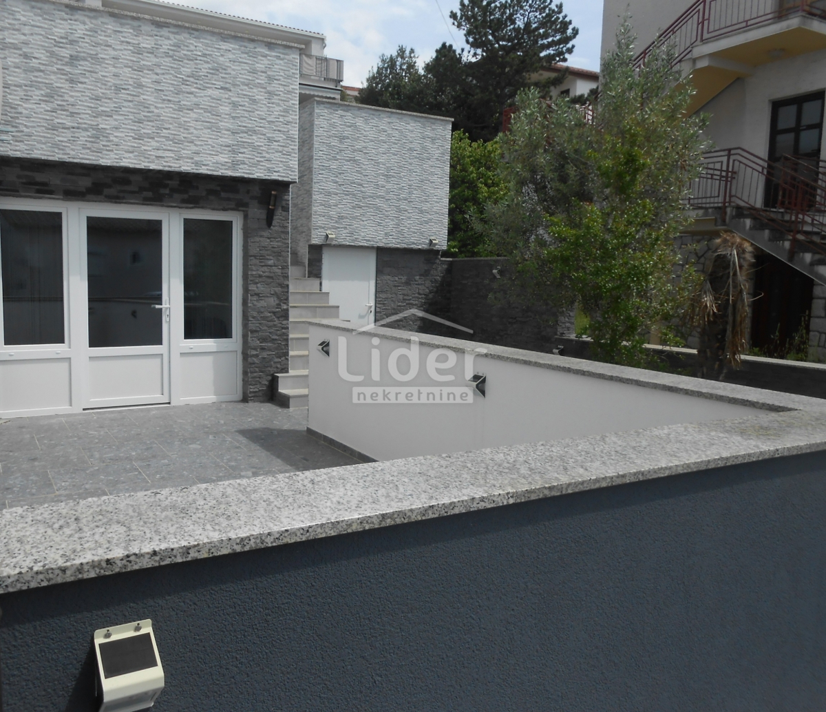 CRIKVENICA Appartamento con ampia terrazza