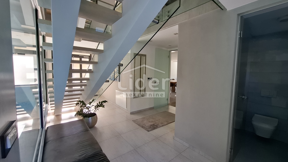 Casa Crikvenica, 400m2