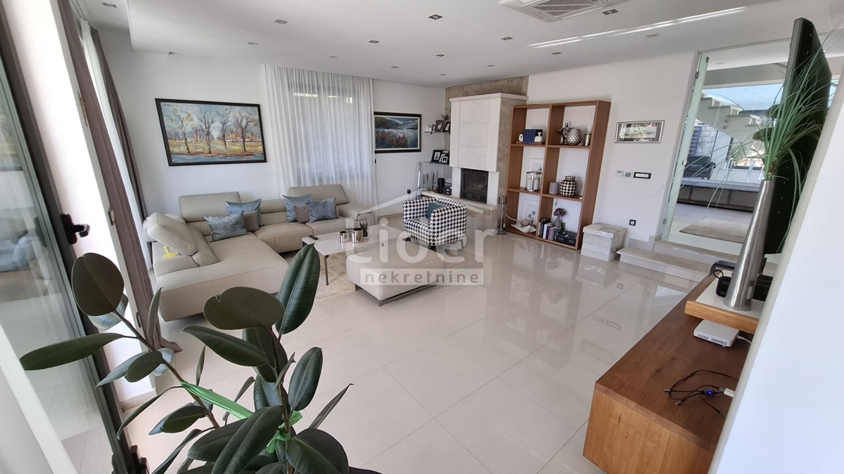 Casa Crikvenica, 400m2