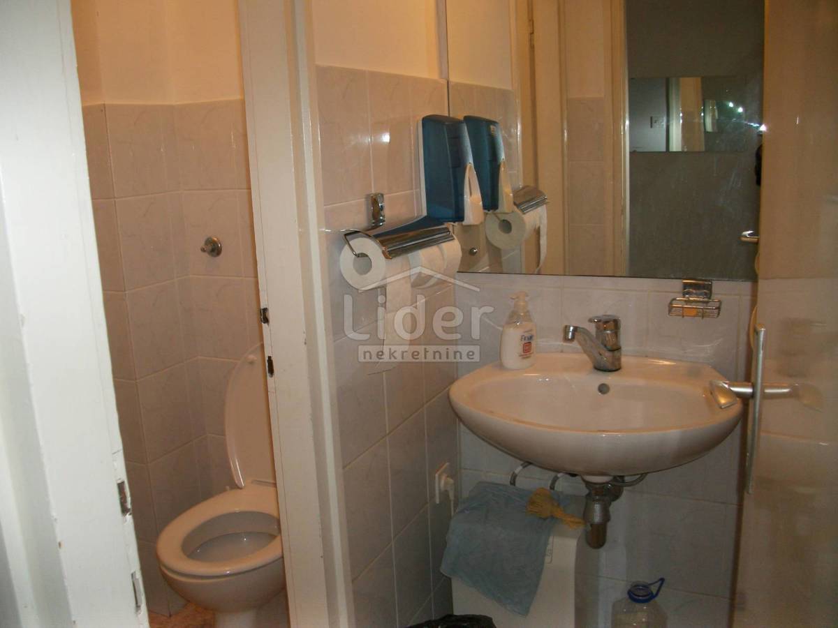 Commerciale Urinj, Kostrena, 428m2