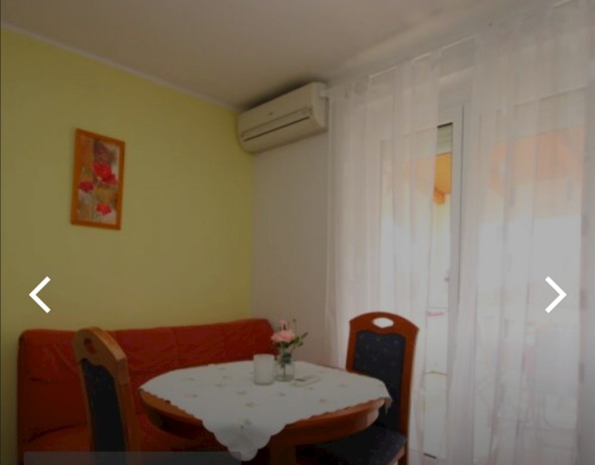 Poreč, 228m2, casa con 5 appartamenti