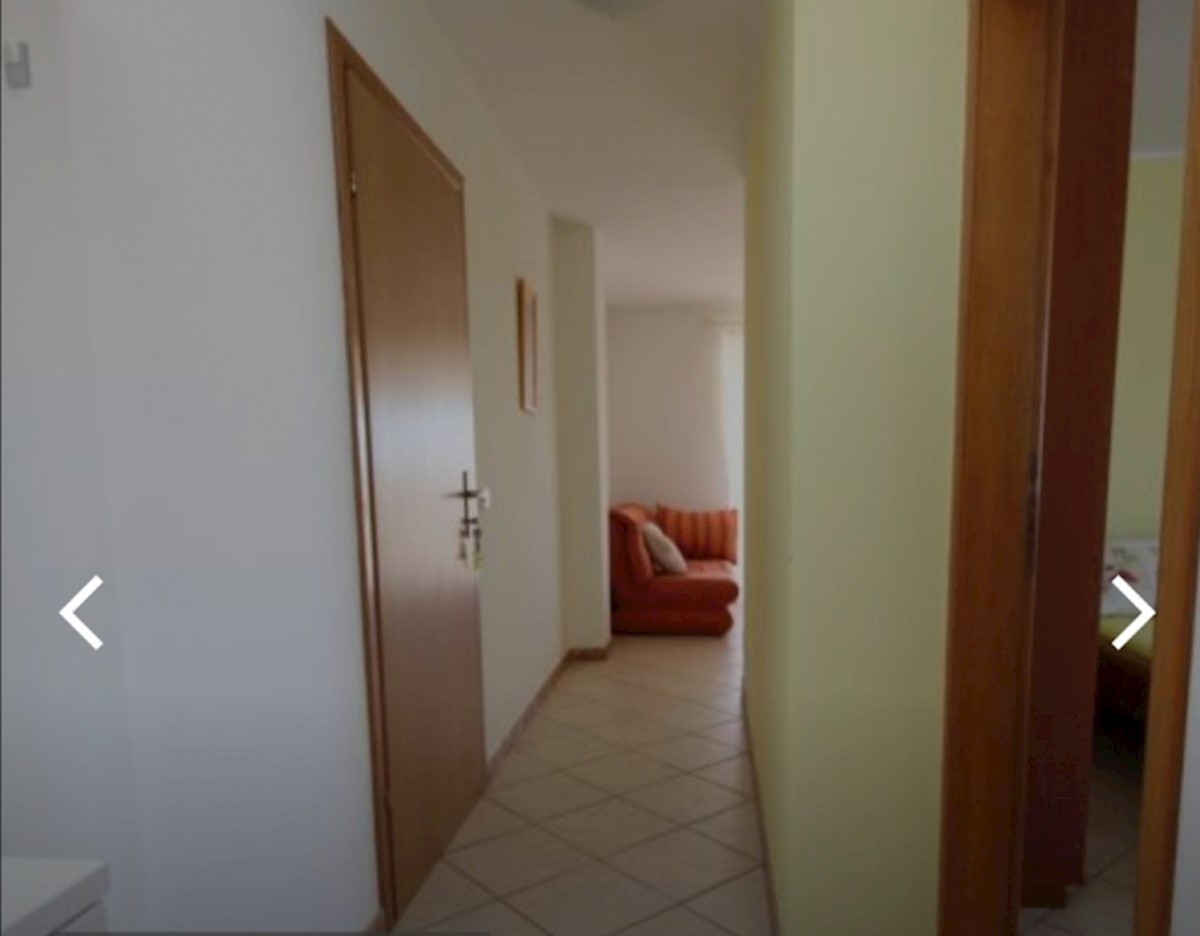 Poreč, 228m2, casa con 5 appartamenti